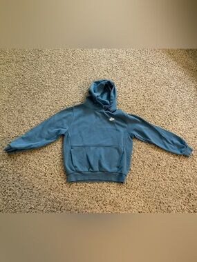 Boys Nike sweatshirt - matching sweatpants also available!
